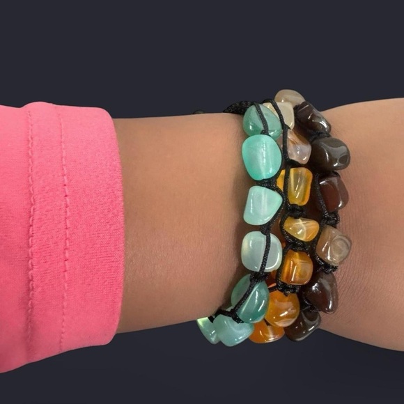 Green Striped Agate Adjustable Gemstone Bead Bracelet - Picture 2 of 5